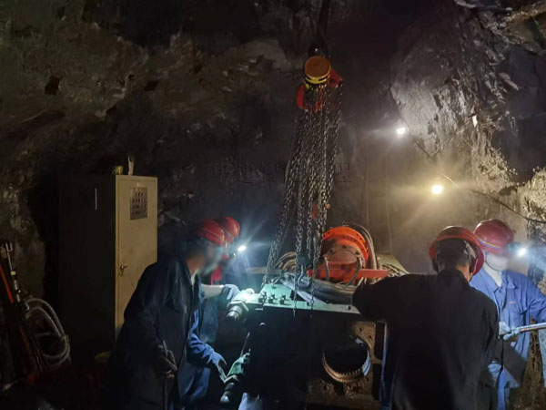 湖南天井鉆機施工現(xiàn)場 湖南天井鉆機施工現(xiàn)場