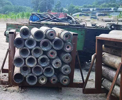 天井鉆機的回轉(zhuǎn)驅(qū)動結(jié)構(gòu)設計